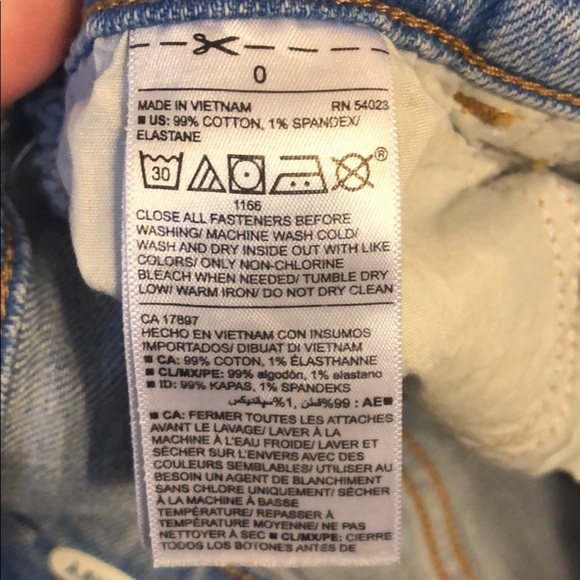 Old Navy Jean Shorts - Picture 6 of 9